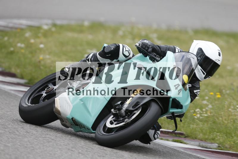 /09 19.04.2026  Caremotion get faster ADR/Gruppe gelb/44